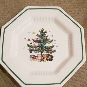 Holiday Salad/Dessert Plates, Set of 4